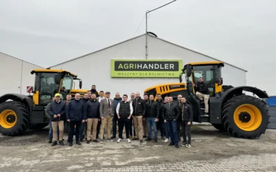 Szkolenie produktowe dla sieci dealerskiej JCB. W&nbsp;roli głównej ciągnik Fastrac.