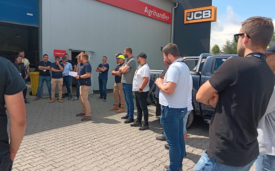 Szkolenie produktowe dla sieci dealerskiej JCB. W&nbsp;roli głównej ładowarki JCB.